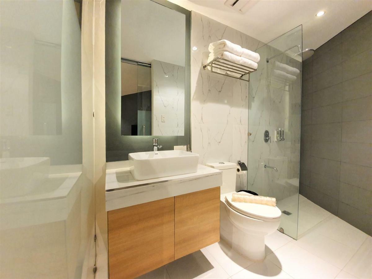 Real Suites Bacolod Exterior foto