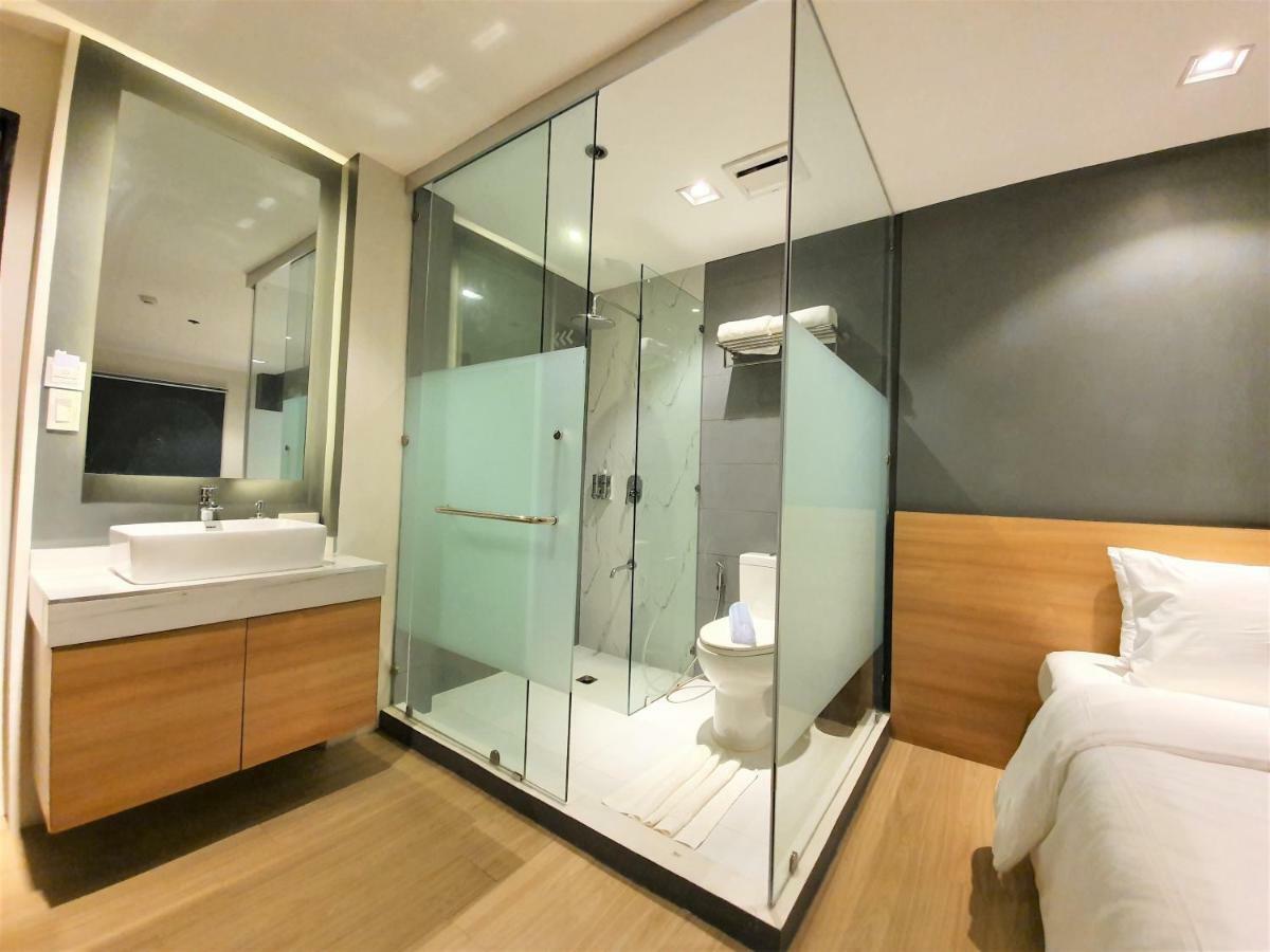 Real Suites Bacolod Exterior foto