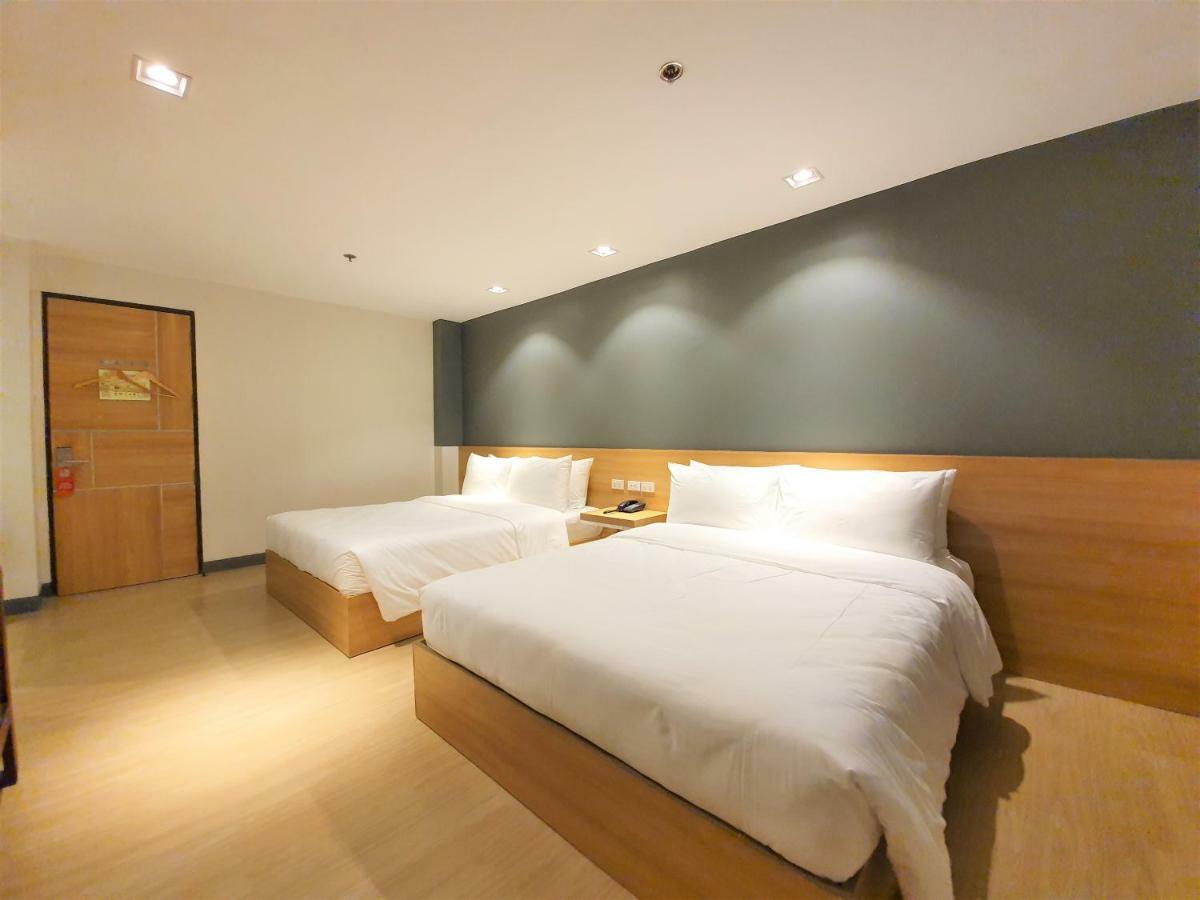 Real Suites Bacolod Exterior foto