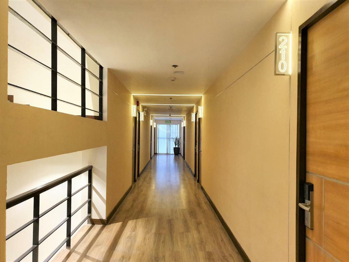 Real Suites Bacolod Exterior foto