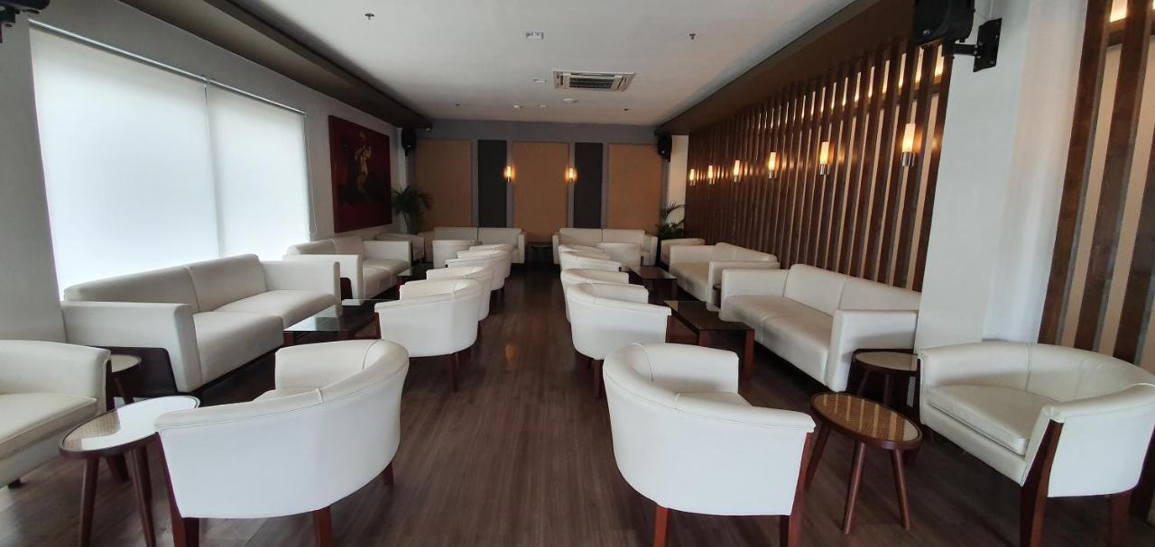 Real Suites Bacolod Exterior foto